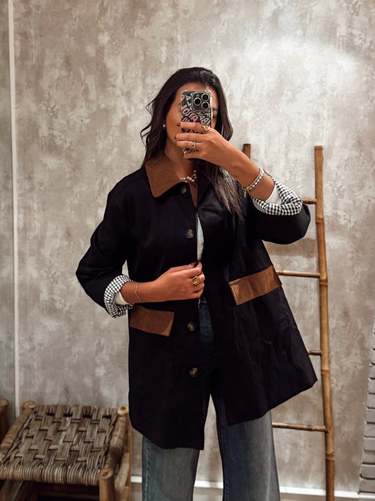 Casaco estilo Fischer em tecido tipo gabardine- Preto