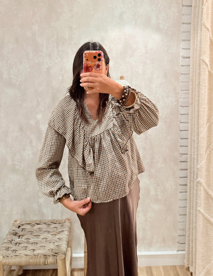 Blusa aos Quadrados com Folhos