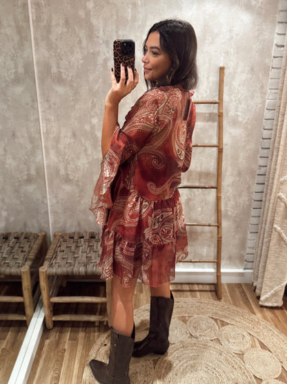 Vestido em tecido de seda leve- Telha