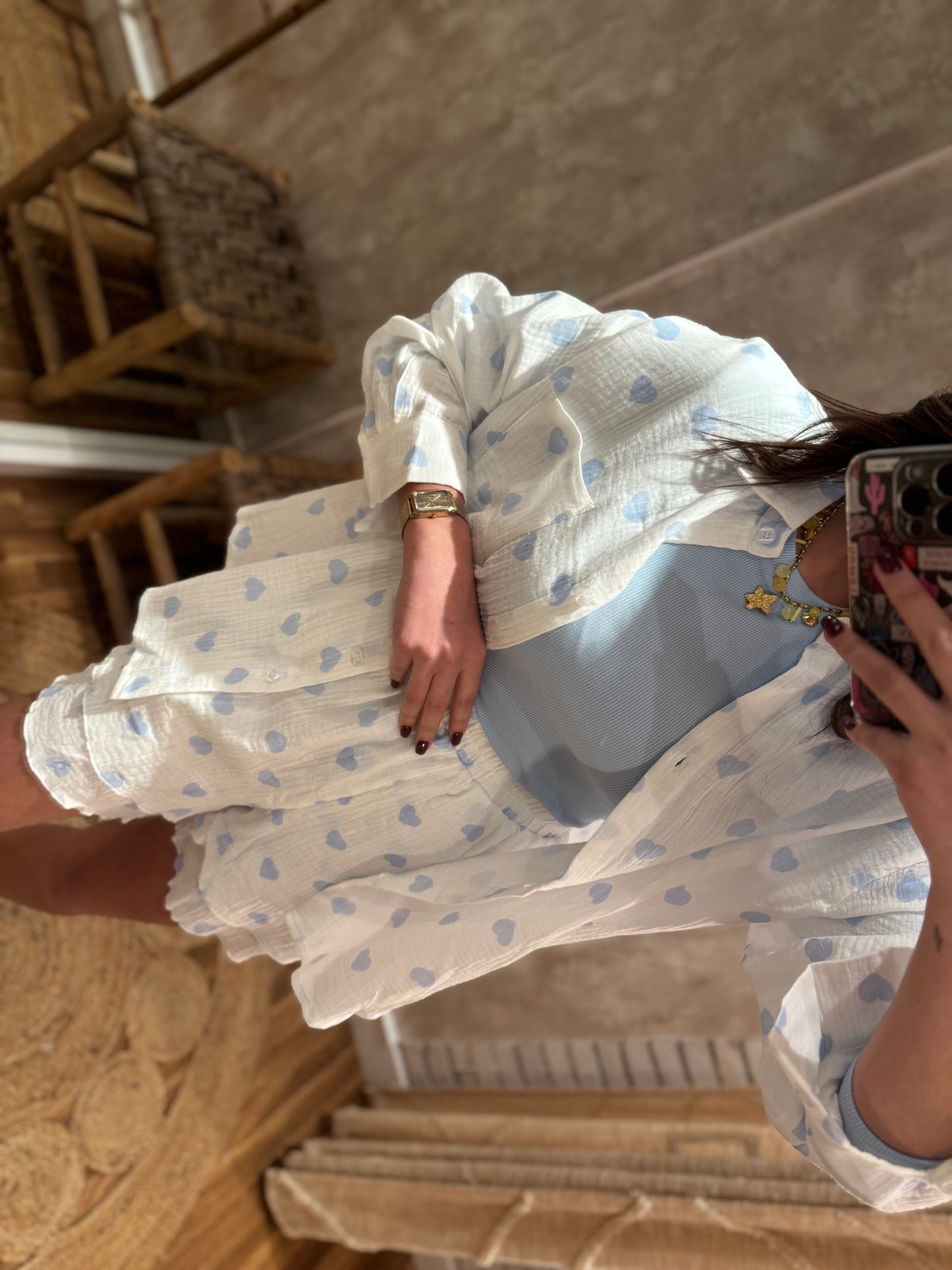 Conjunto de camisa y pantalón corto con corazones
