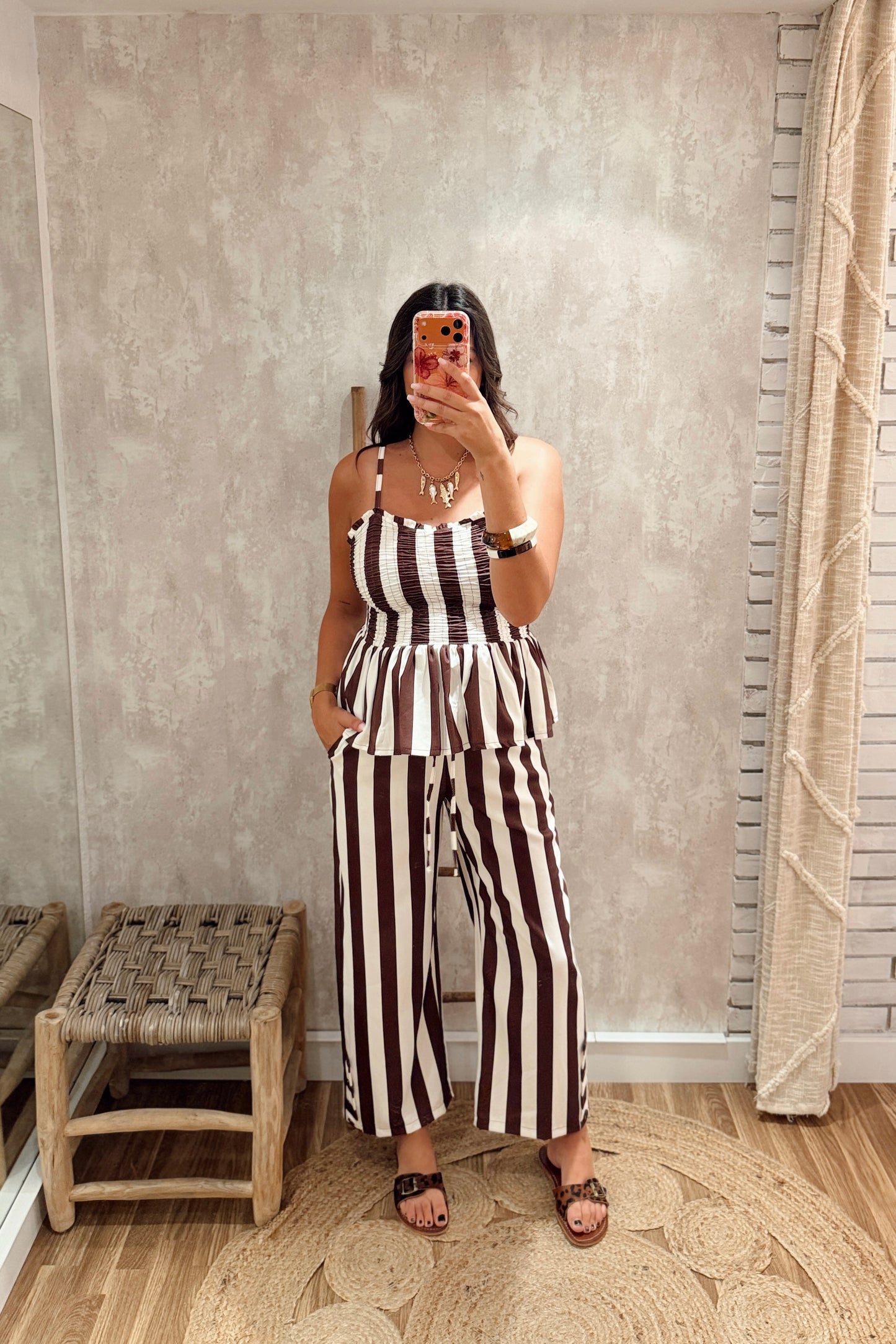 Conjunto Top e Calças às Riscas
