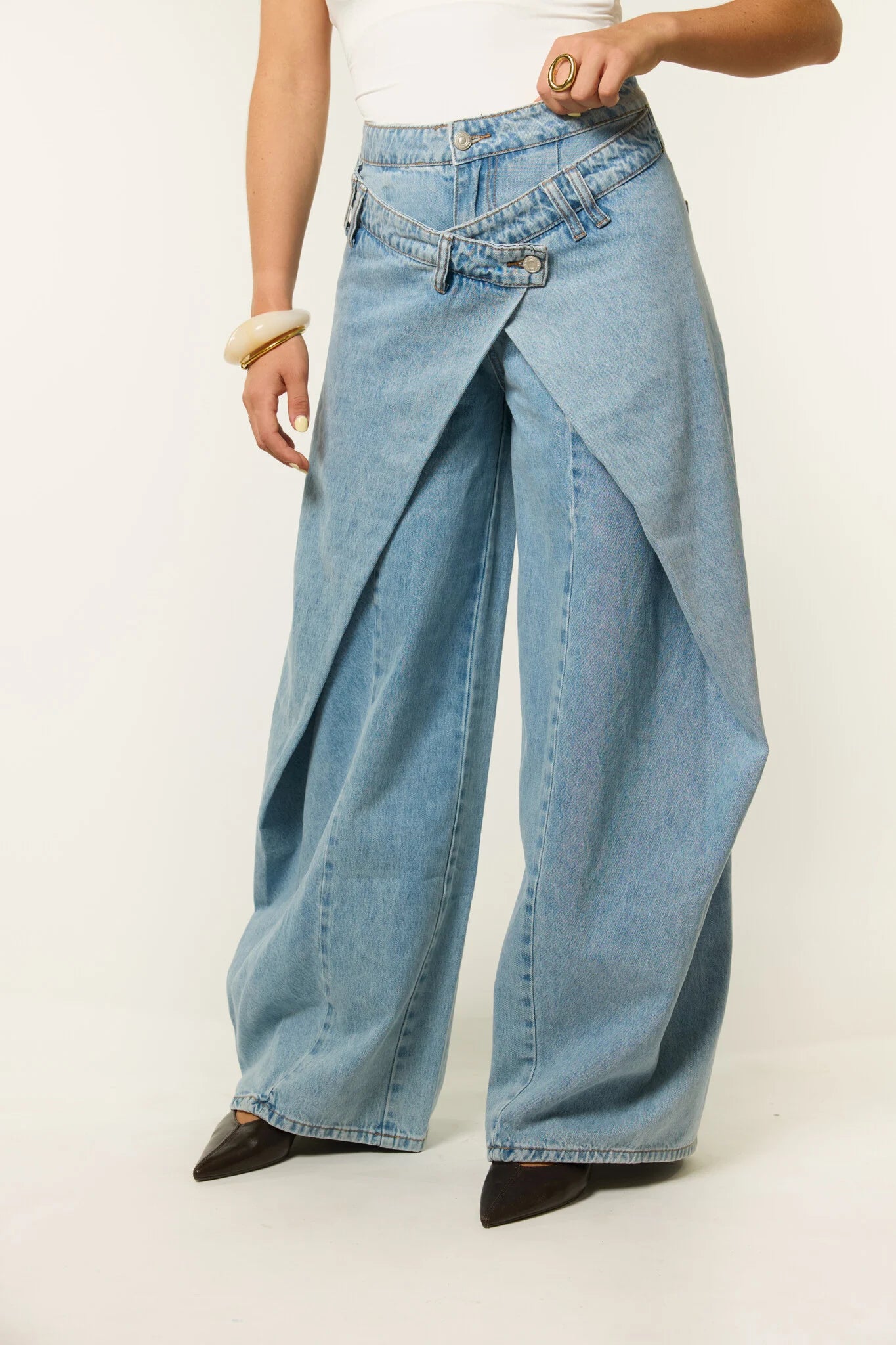 Jeans c/ efeito de sobreposição - Mochy