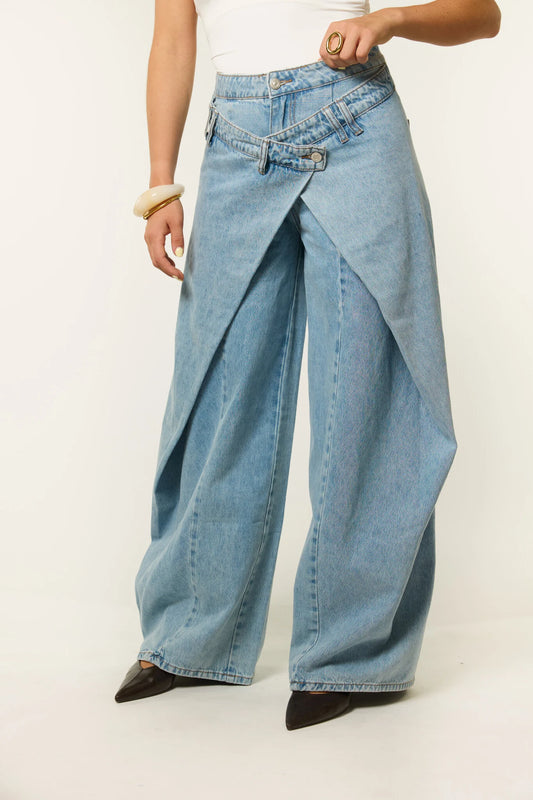 Jeans c/ efeito de sobreposição - Mochy