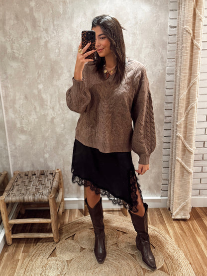 Saia Assimétrica com Renda curta