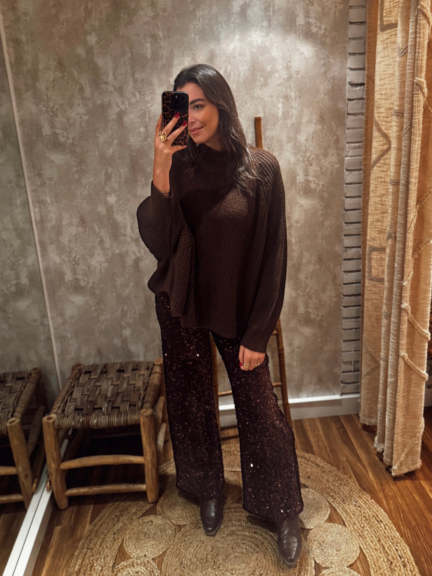 Calças de lantejoulas em tecido aveludado