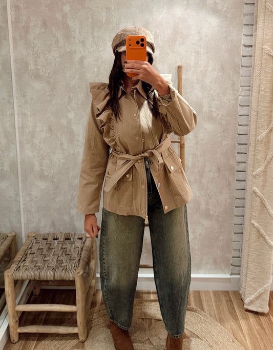 Gabardine com Folhos e Cinto