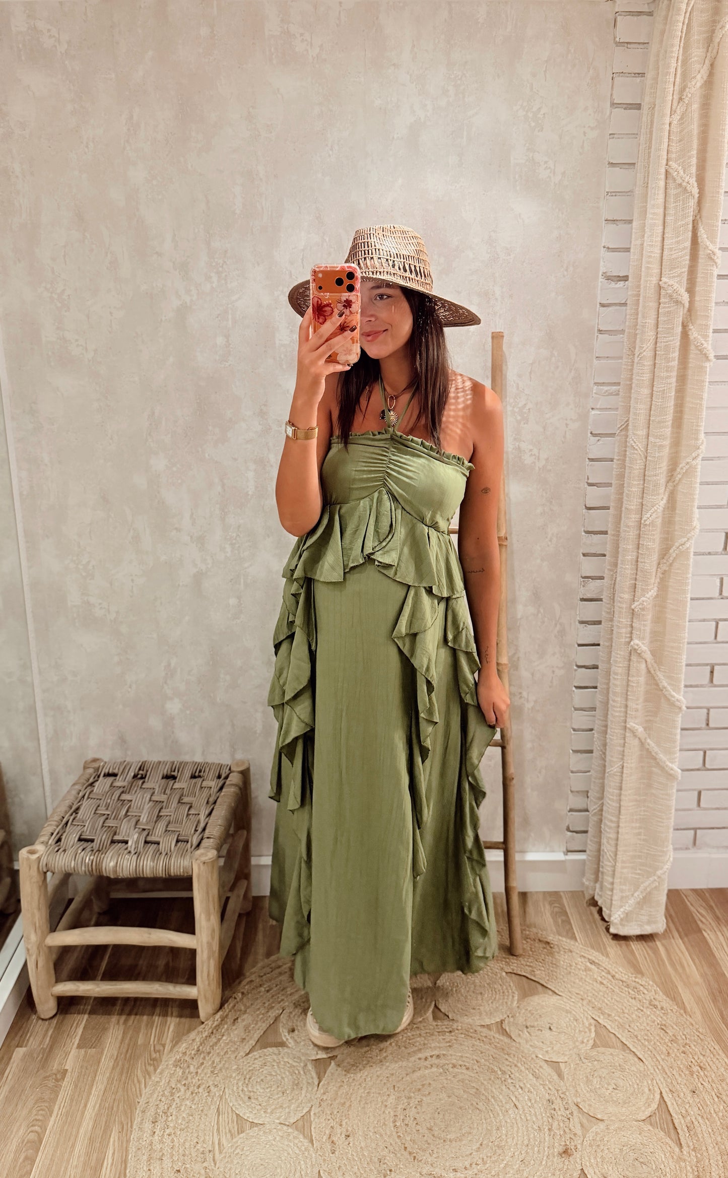 Vestido Comprido com Folhos Laterais