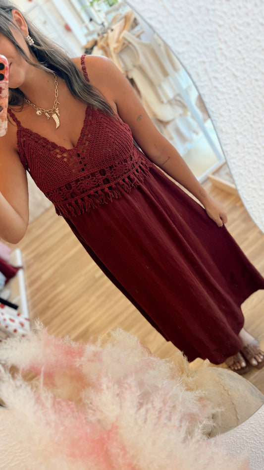 Vestido Midi com Croché