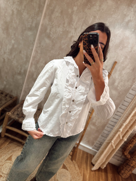 Camisa branca c/folhos frontais