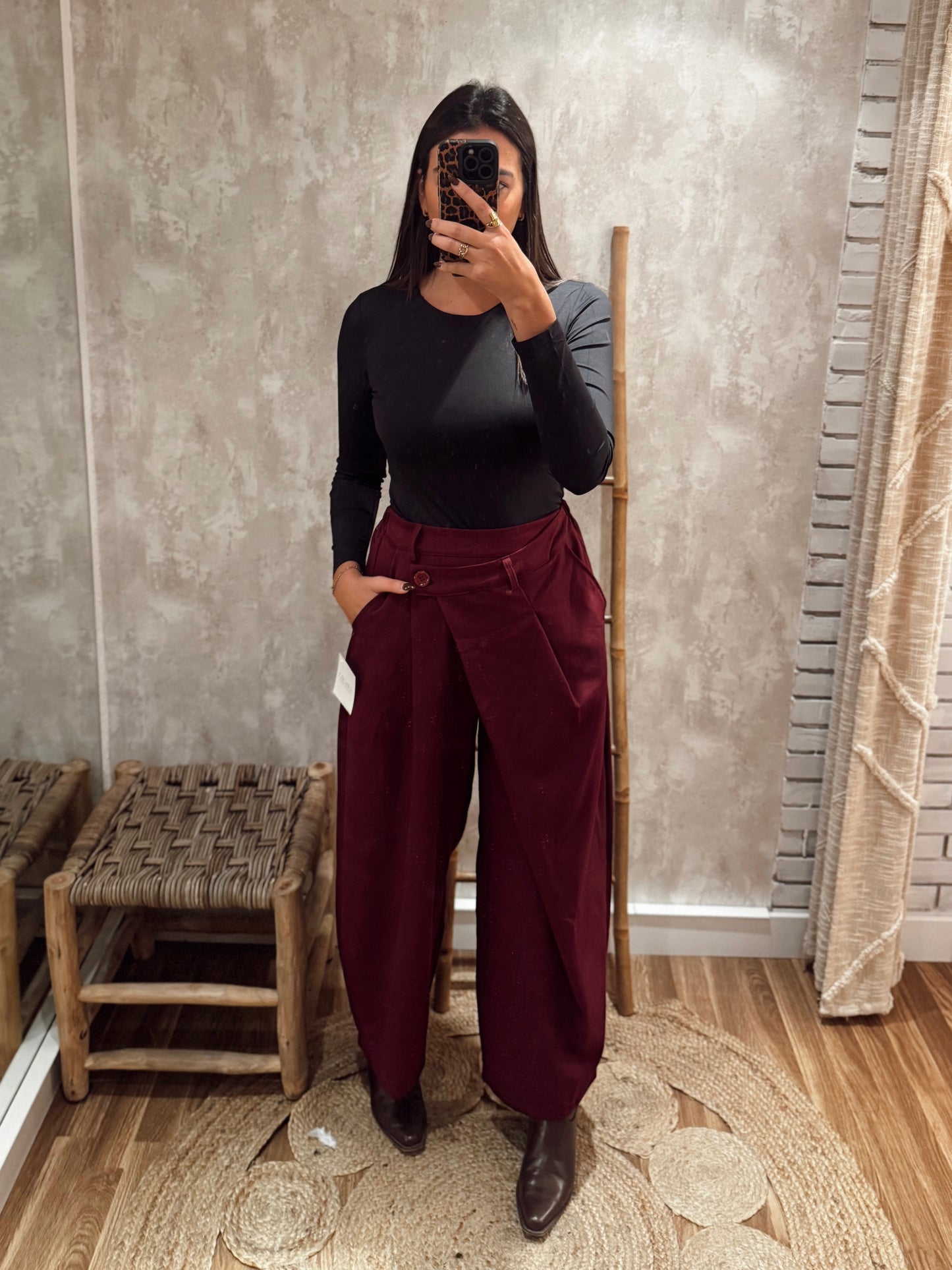 Calças de Alfaiataria Modelo Ballon e efeito páreo