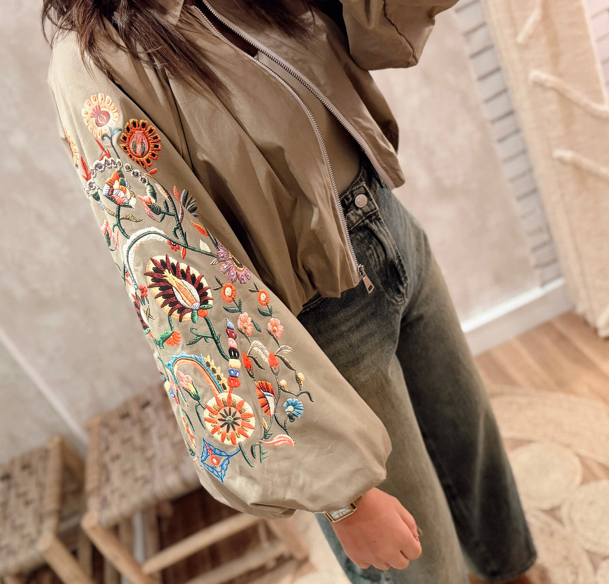 Bomber com Mangas Balão e estampa floral