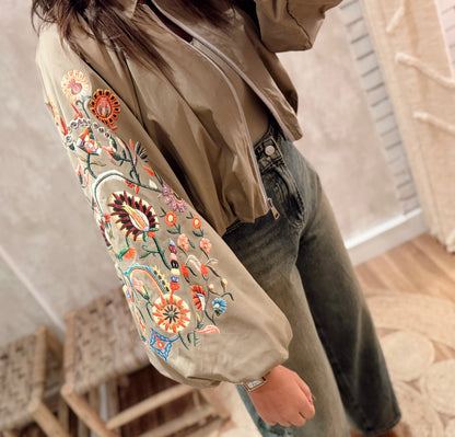 Bomber com Mangas Balão e estampa floral