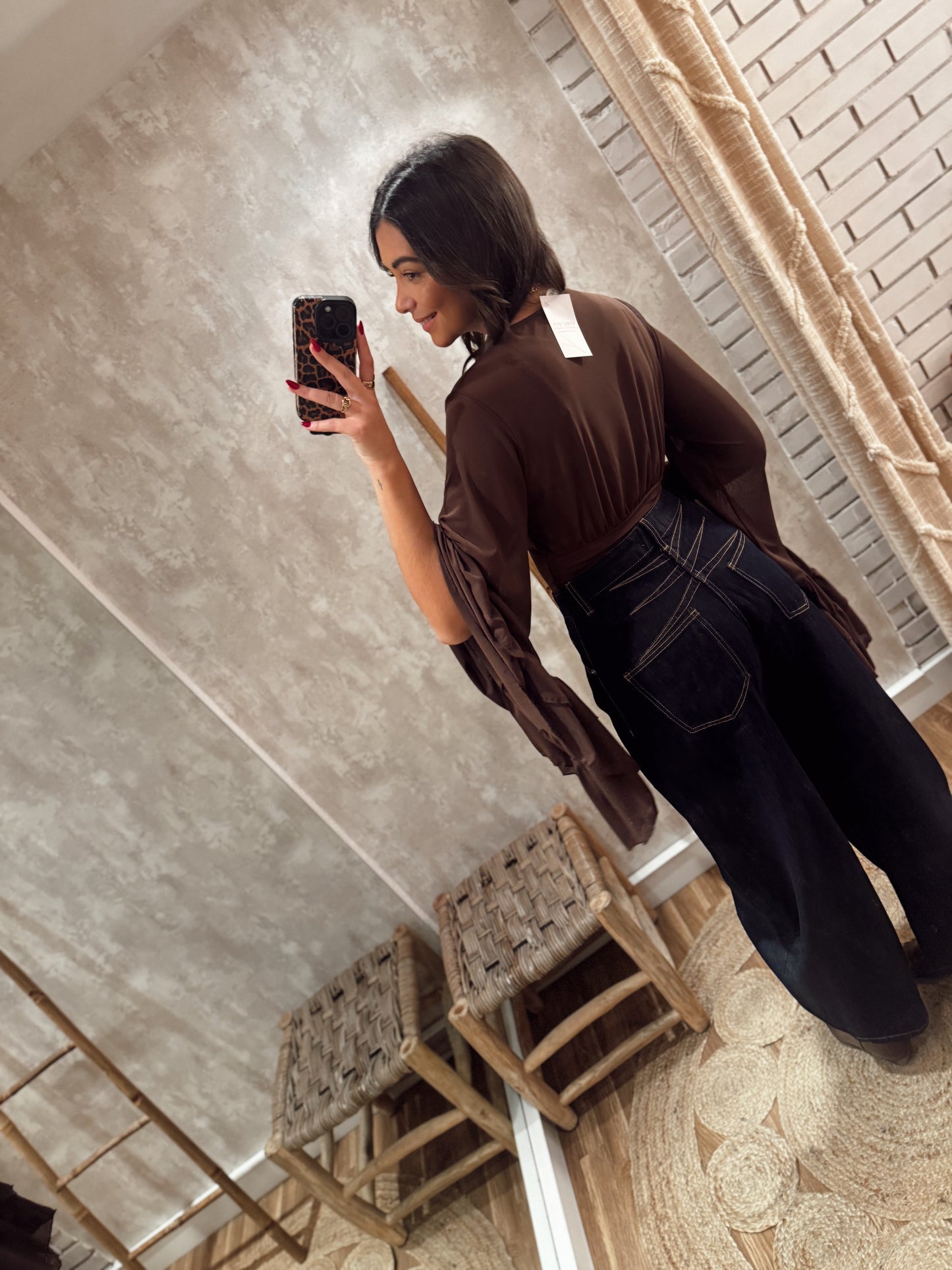 Body em V c/ mangas largas c/folhos