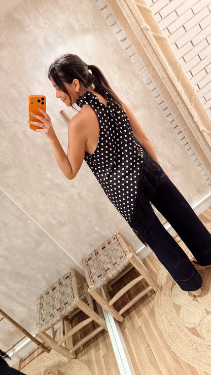 Top Assimétrico Polka Dots com Renda