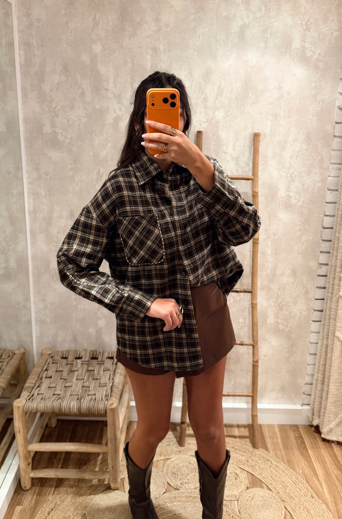 Camisa Xadrez Oversize com Aplicações