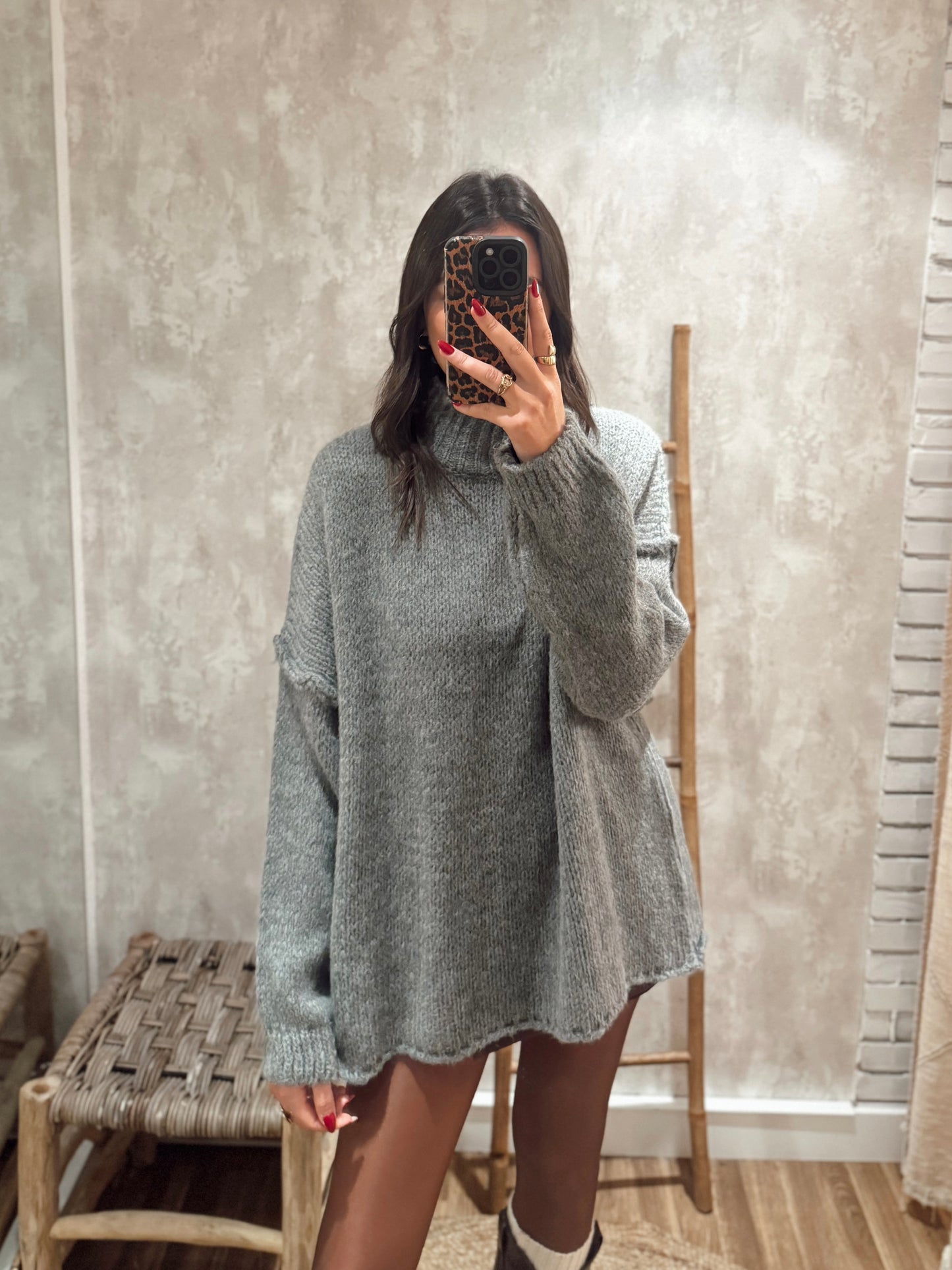 Camisolão em malha com gola alta