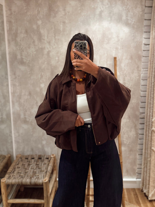 Bomber em camurça oversized -Castanho