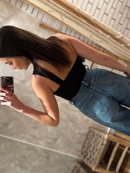 Body con detalle metálico