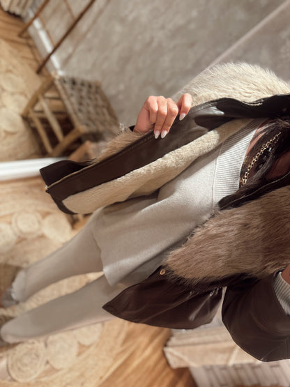 Casaco em napa c/pêlo removível