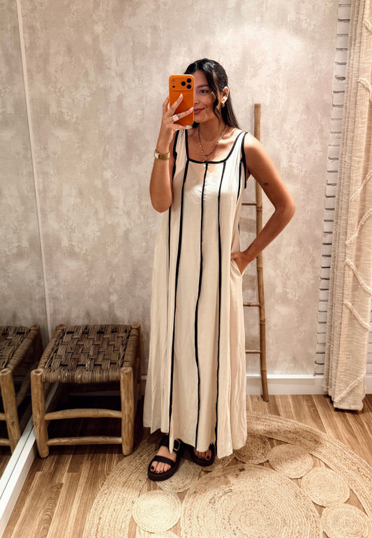 Vestido Longo Linhas Verticais