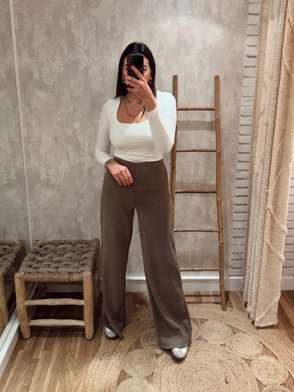 Pantalones de pana aterciopelada