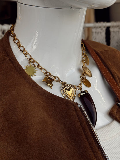 Collar con colgantes