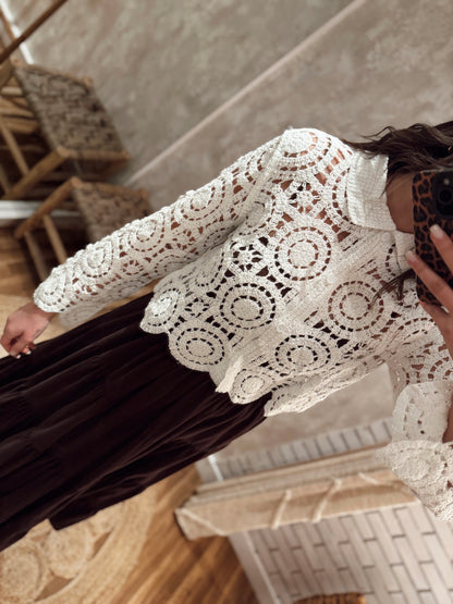 Camisa de crochet con cuello estilo polo