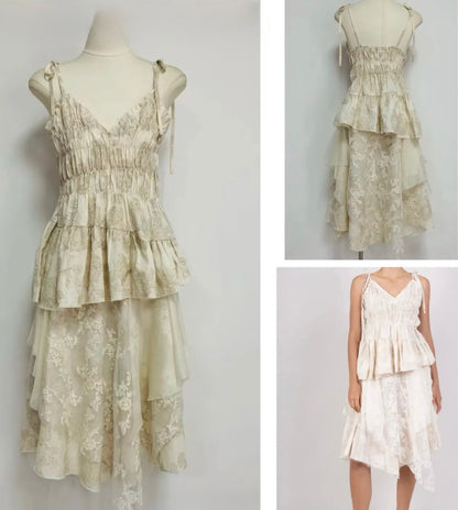 Vestido em Renda Assimétrico- Mochy