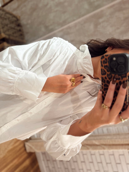 Camisa branca c/folho na gola