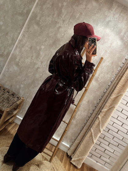 Gabardine em Napa Bordeaux com Acabamento Vinil-Mochy