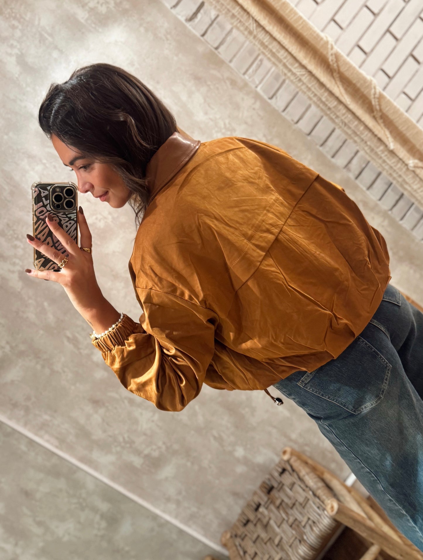 Chaqueta bomber de ante con cuello de napa - Camel
