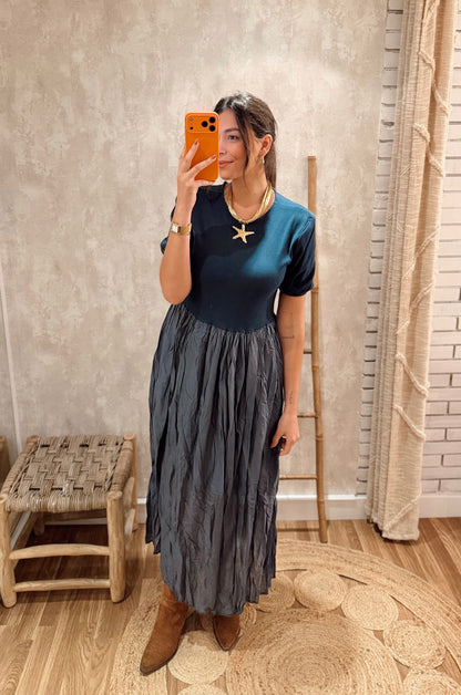Vestido midi com parte de cima em t-shirt canelada