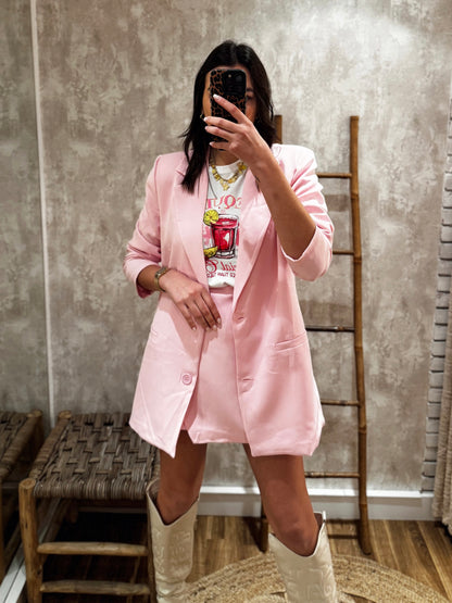 Conjunto de saia/calção e blazer
