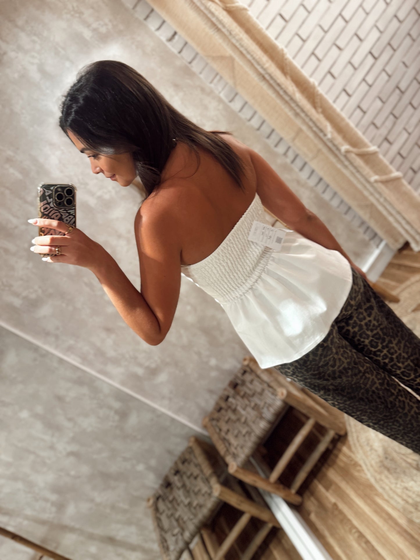 Top cai-cai c/efeito peplum na zona inferior