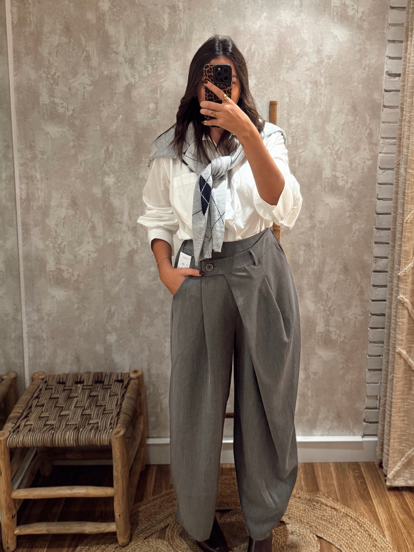 Calças de Alfaiataria Modelo Ballon e efeito páreo