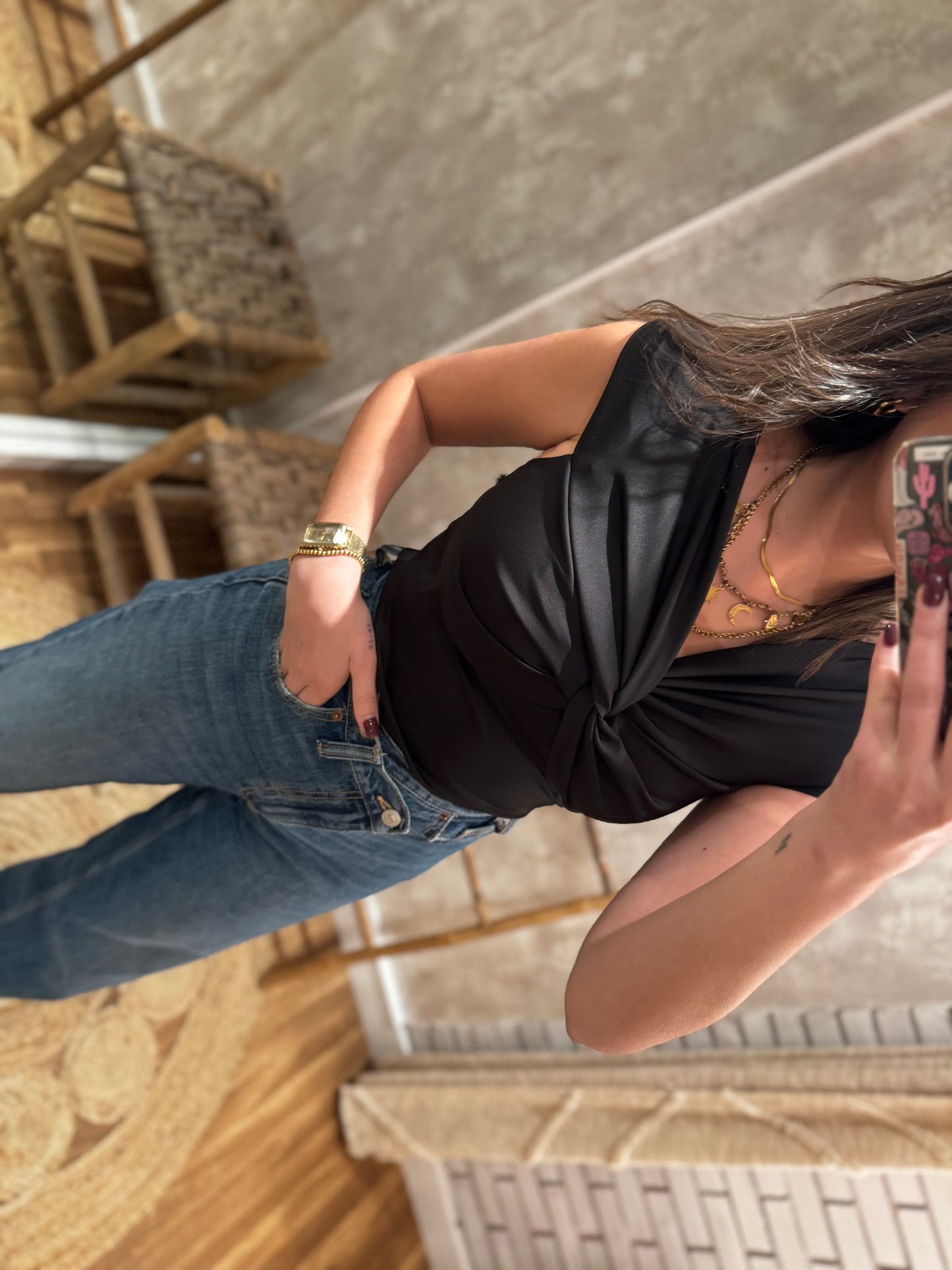 Body de lycra con detalle en el escote
