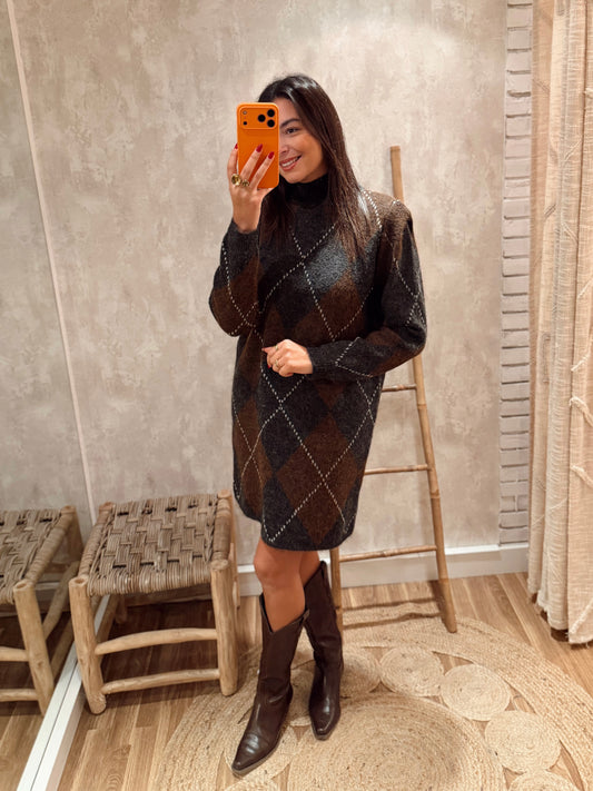 Vestido de malha c/losangos