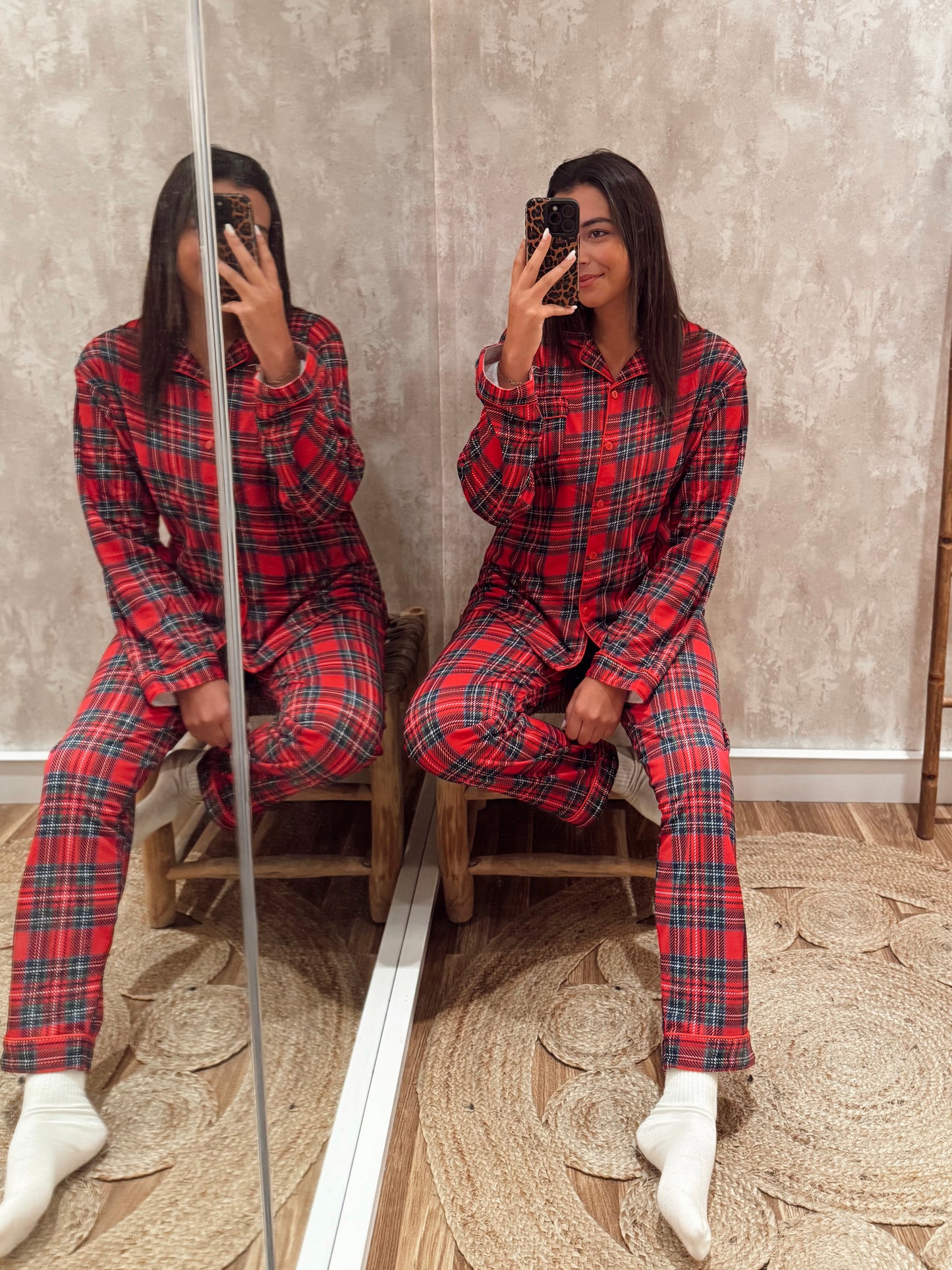 Kit de Natal Aurora Store — Pijama Unissexo com Cartão-Presente