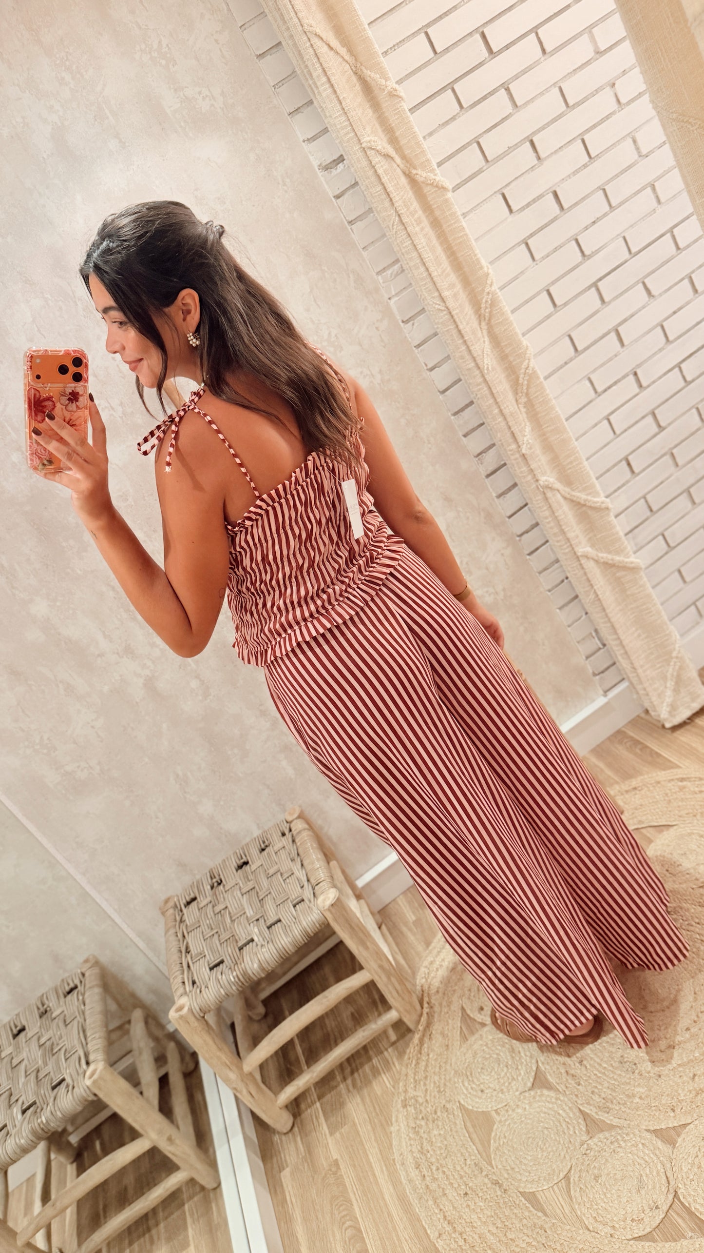 Conjunto às Riscas Top & Calças