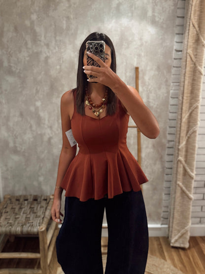 Top peplum