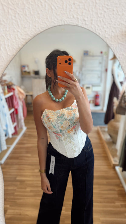 Corpete Floral com Atilhos