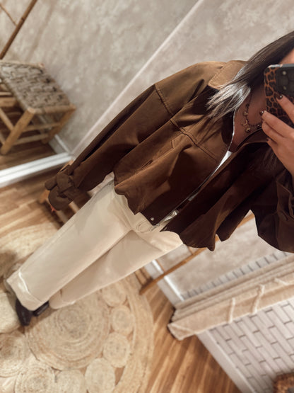 Casaco em Tecido Gabardine c/detalhe abaloado-Mochy