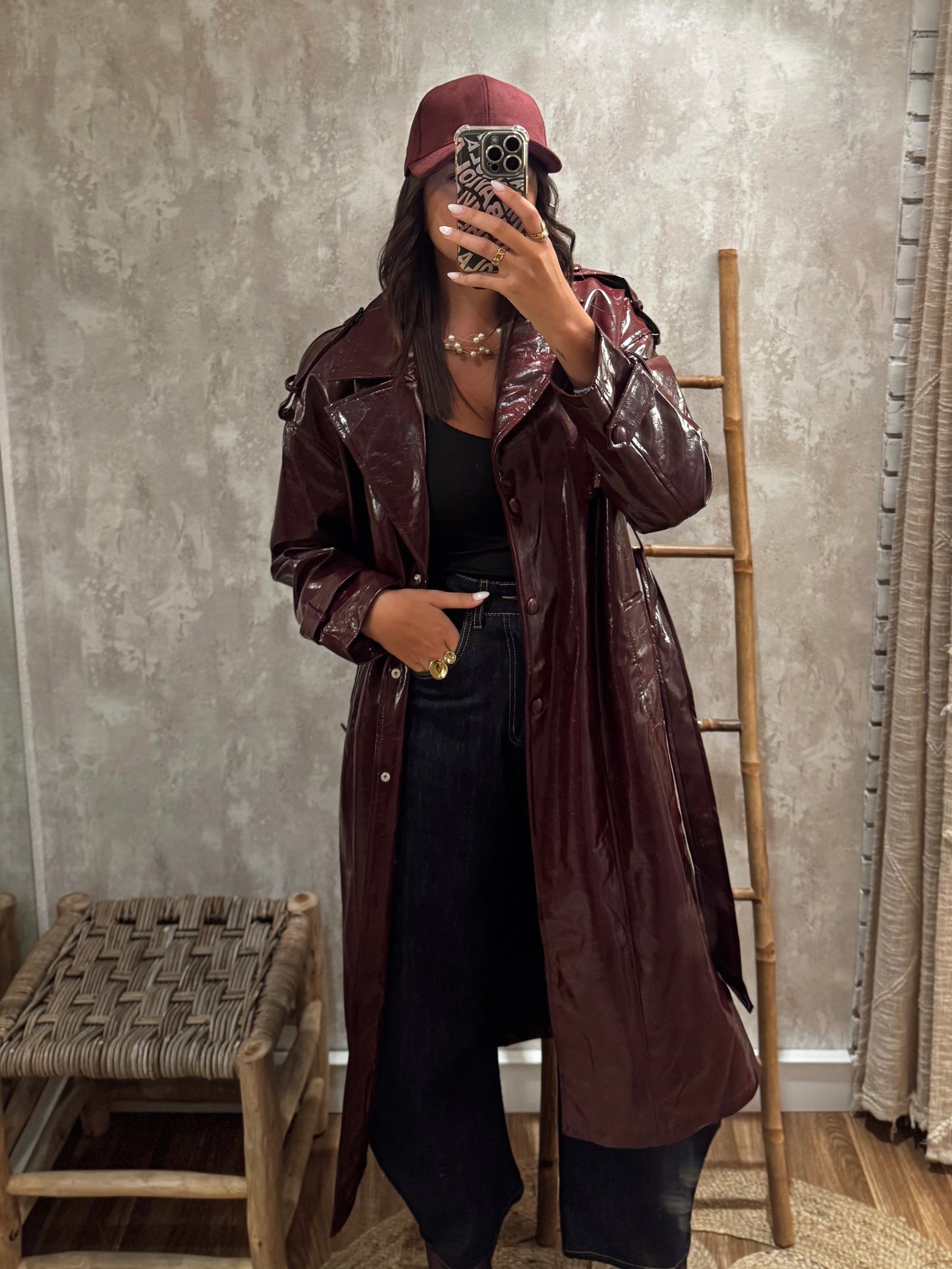 Gabardine em Napa Bordeaux com Acabamento Vinil-Mochy