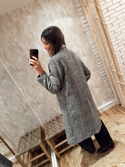 Casaco Clássico em Fazenda com Alfinetes Removíveis - Branco/preto