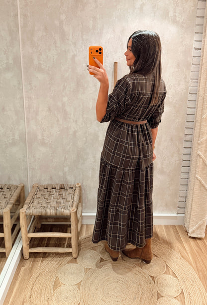 Vestido Camiseiro com Folhos