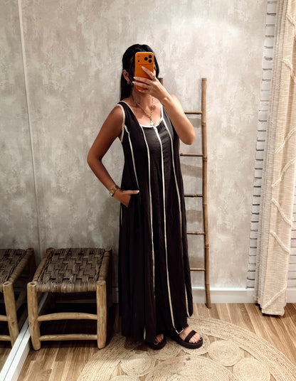 Vestido Longo Linhas Verticais