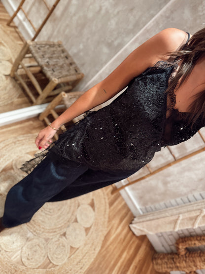 Top em tecido aveludado com lantejoulas