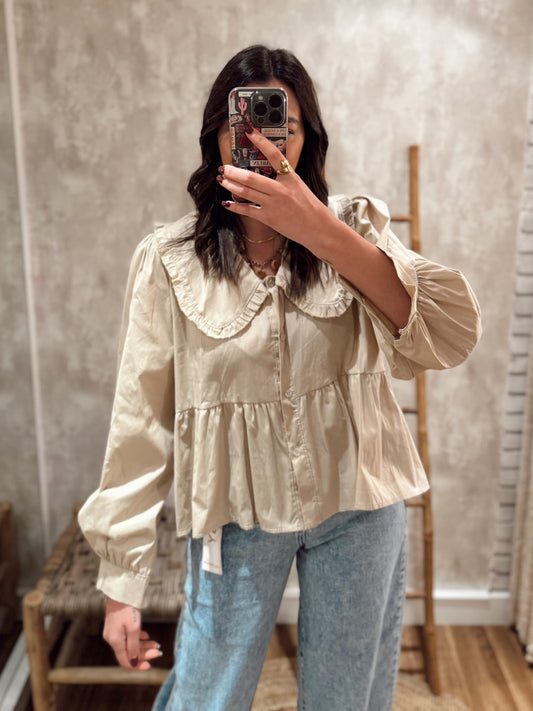 Camisa de popelina con cuello babero