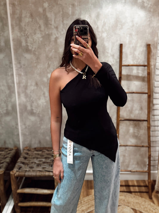 Blusa em malha canelada assimétrica