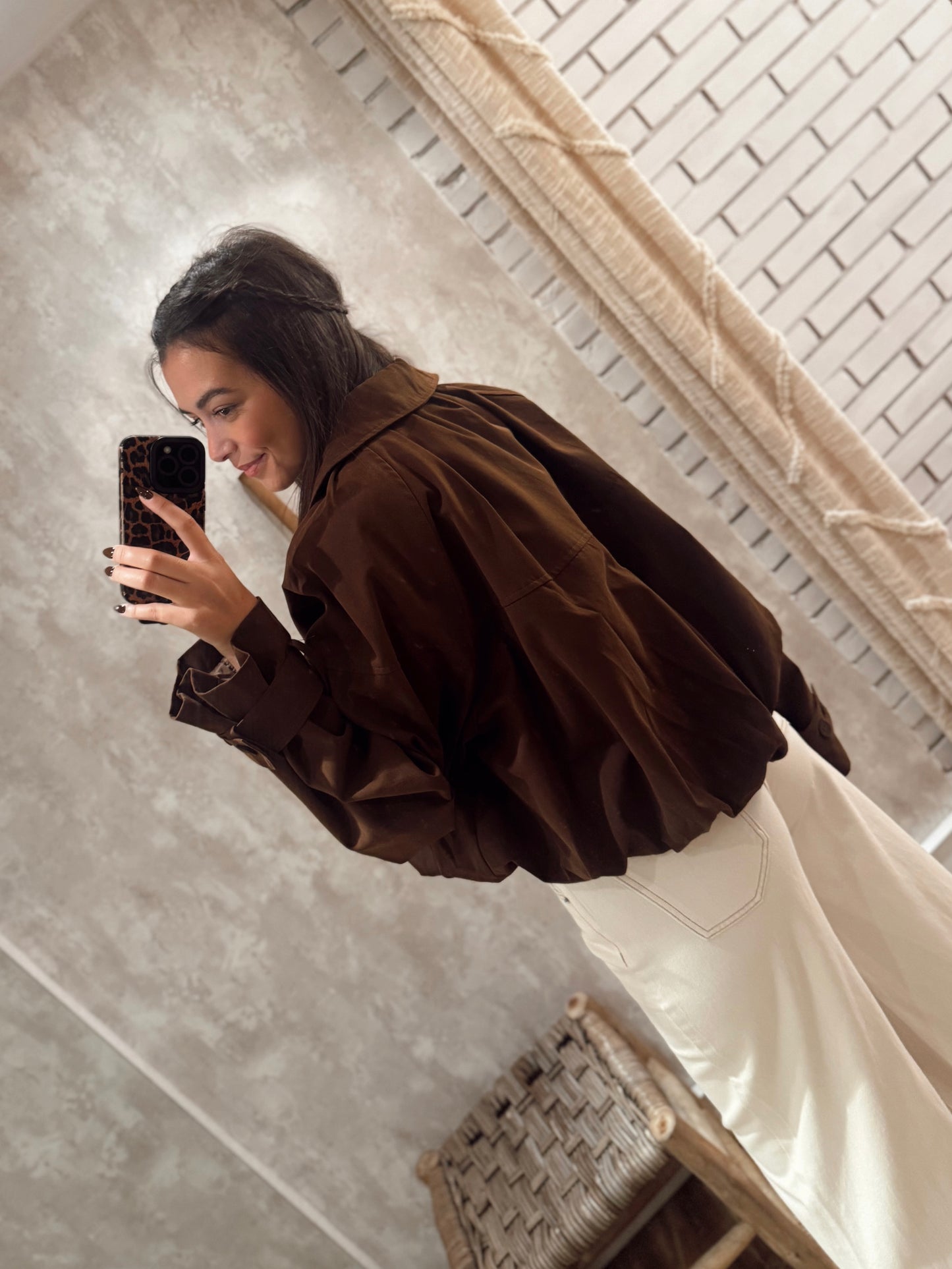 Casaco em Tecido Gabardine c/detalhe abaloado-Mochy